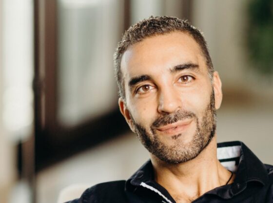 Simón Levy dice estar libre tras reporte de detención.