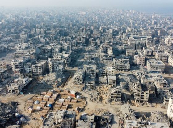 A drone view shows the destruction in a residential neighborhood, after the withdrawal of the Israeli forces from the area, amid a ceasefire between Israel and Hamas in Gaza, in Gaza City, October 24, 2025. REUTERS/Dawoud Abu Alkas TPX IMAGES OF THE DAY