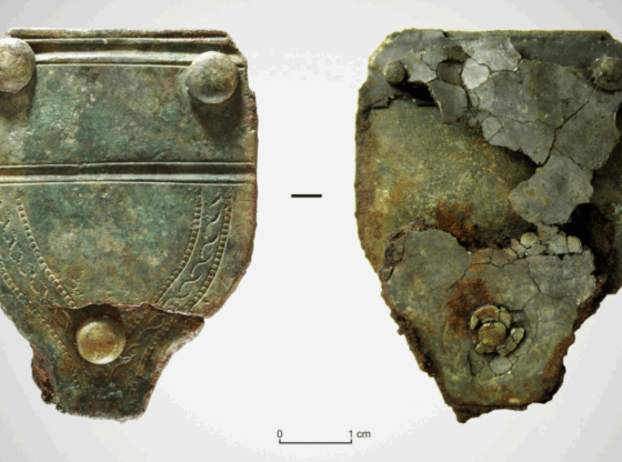 La Cabaña dagger sheath suspension piece.