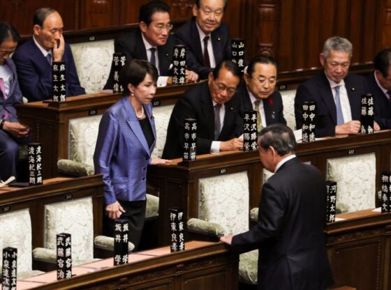 Leader of Japan's ruling Liberal Democratic Party (LDP) Sanae Takaichi walks from her seat to cast her vote during a session to elect the new prime minister, at the Lower House of Parliament in Tokyo, Japan October 21, 2025. REUTERS/Kim Kyung-Hoon
