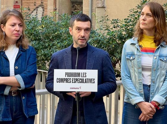 The leader of the Comuns in the Parliament, Jéssica Albiach; the Minister of Social Rights, Consumption and Agenda 2030, Pablo Bustinduy, and the leader of BComú in Barcelona City Council, Janet Sanz.