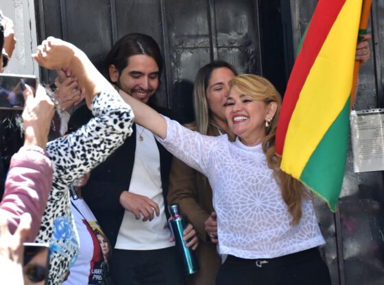 Jeanine Áñez sale de prisión.