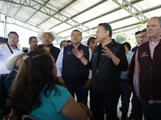 Julio Menchaca works in coordination with federal authorities to relocate the affected population.