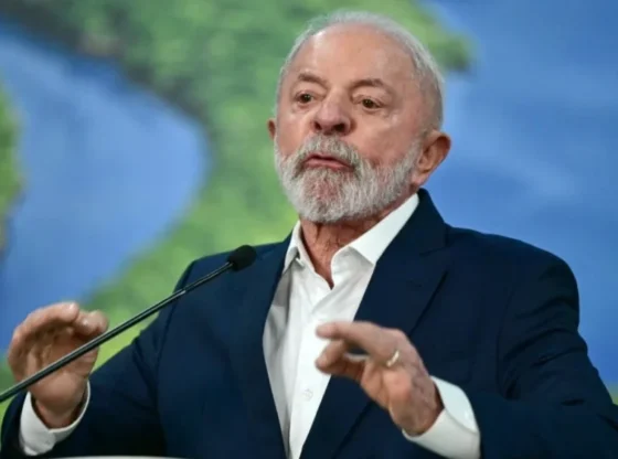 The United States has deployed the largest aircraft carrier in the world in the Caribbean, near Venezuela, accompanied by a fleet of warships