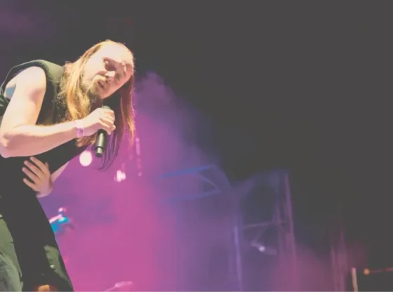 Molchat Doma has earned a privileged place in the hearts of Mexicans, they share the same feeling when it comes to dancing.