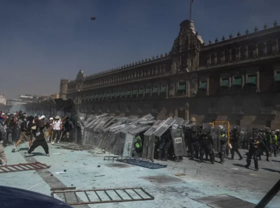 The Generation Z March left several people arrested, some accused of robbery, resistance by individuals and attempted murder.