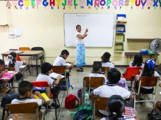 National Front for the Family points out that the material in the country's schools imposes an ideology of childhood sexuality and not an educational act.