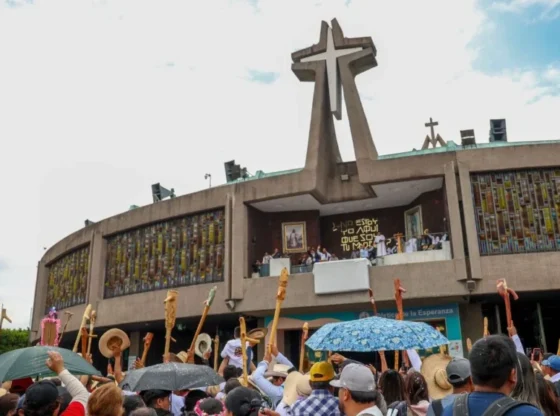 The objective of the device is to protect pilgrims, preserve order and avoid congestion.