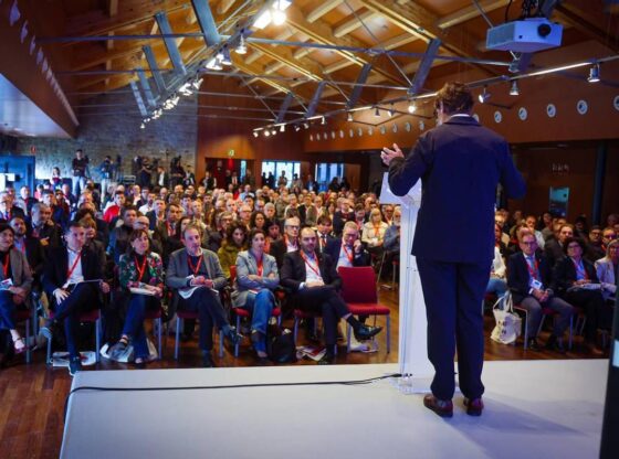 The president of the Generalitat, Salvador Illa, during his speech before the mayors