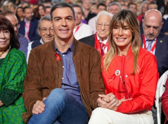 File - The President of the Government, Pedro Sánchez, and his wife Begoña Gómez during the closing of the 41st Federal Congress of the PSOE