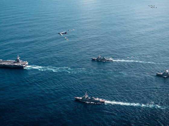 El portaaviones Gerald R. Ford, el más grande y avanzado de EU, arribó al Caribe para unirse al combate contra barcos que trafican drogas desde Venezuela.