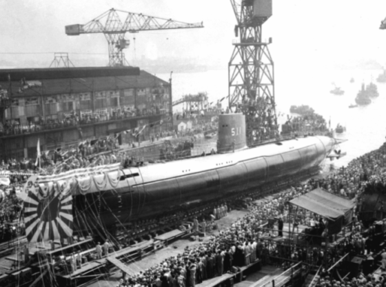 Launching of the Japanese submarine Oyashio in 1959