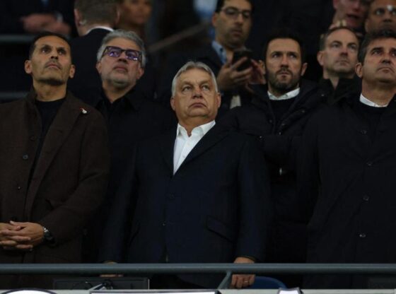 Orbán watches Manchester City against Liverpool from the Etihad box.