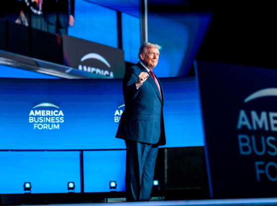 Trump acelera recortes fiscales a ricos mientras deja sin alimento a los más pobres