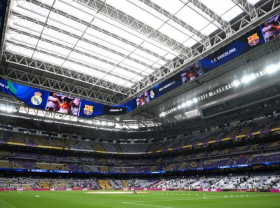 MADRID, SPAIN - OCTOBER 26: A general view of the inside of the stadium prior to the LaLiga EA Sports match between Real Madrid CF and FC Barcelona at Estadio Santiago Bernabeu on October 26, 2025 in Madrid, Spain. (Photo by David Ramos/Getty Images)