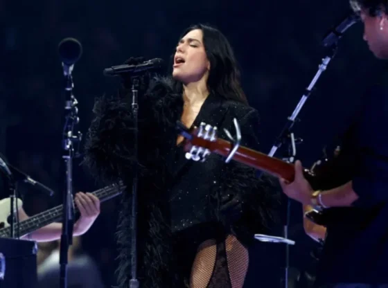 Dua Lipa sang 'Oye mi amor' with Fher de Maná at the second concert in Mexico City and the audience applauded him.