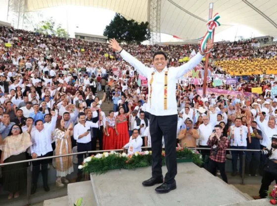 Salomón Jara Cruz gave an account of his administration and said that Oaxaca meets the well-being that the people demand.