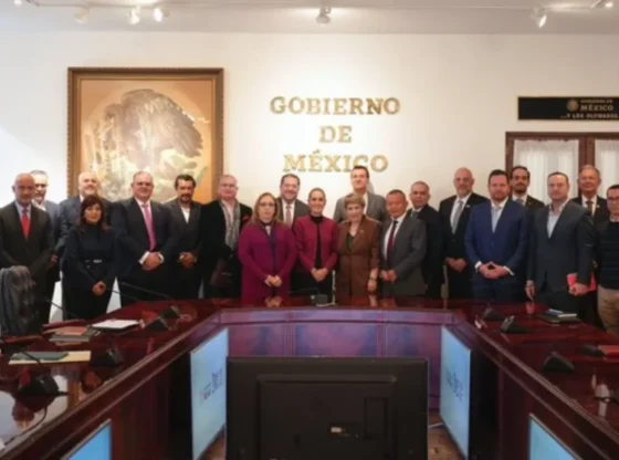 President Claudia Sheinbaum met, for the second time, with national and foreign cargo companies that operate in the AIFA.